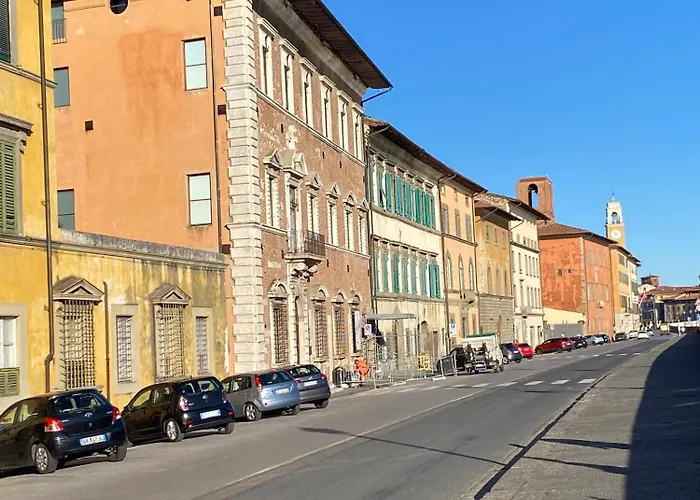 L'antica Casa Sui Lungarni Di